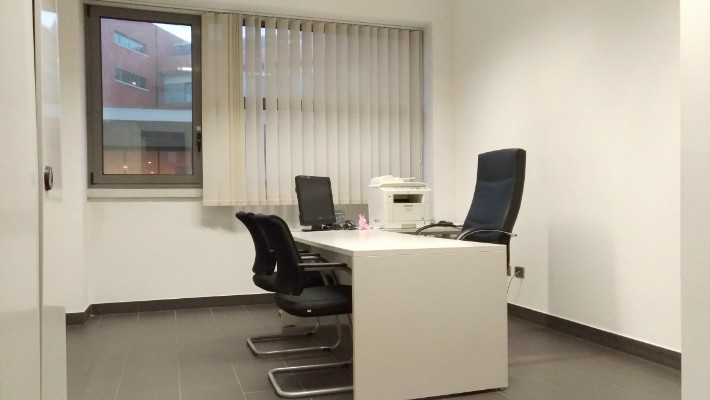 an example of NNPE interior private office